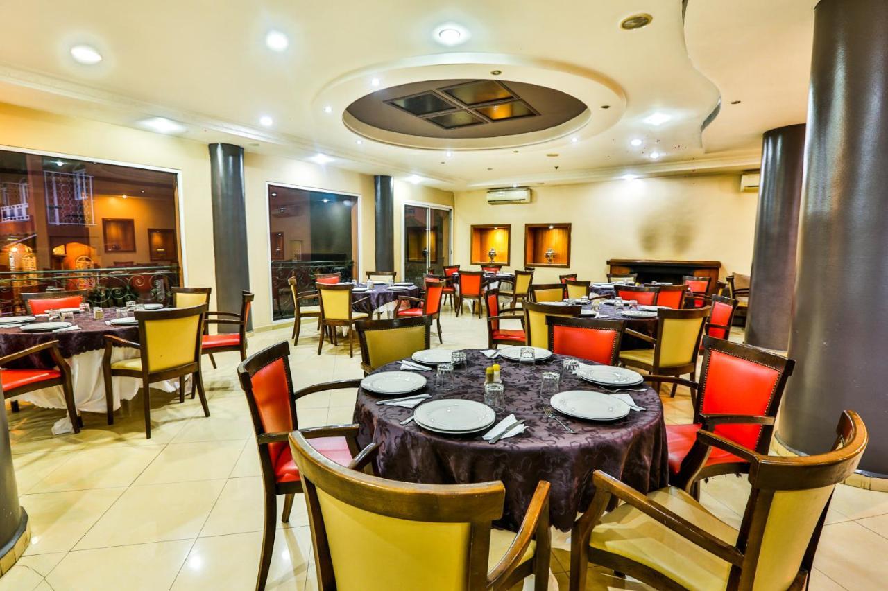 Complexe El Bassatine Hotell Beni Mellal Eksteriør bilde