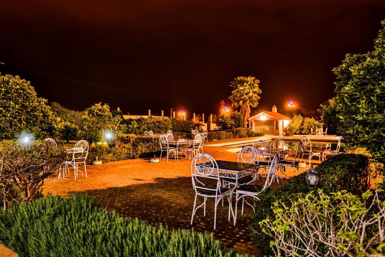 Complexe El Bassatine Hotell Beni Mellal Eksteriør bilde